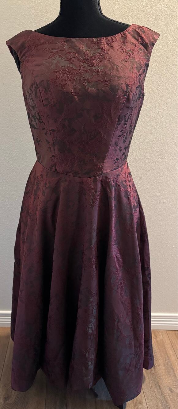 NWT Mu Xiang Chen Burgundy Jacquard Brocade A-Line Cocktail Dress Backless Midi